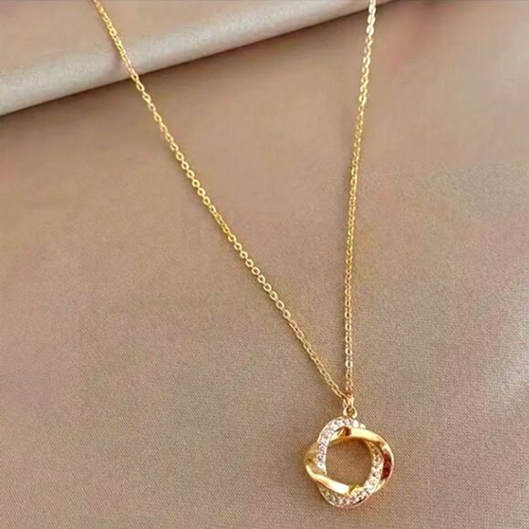 Elegant 14k golden pendant necklace 16 inches - Picture 3 of 6